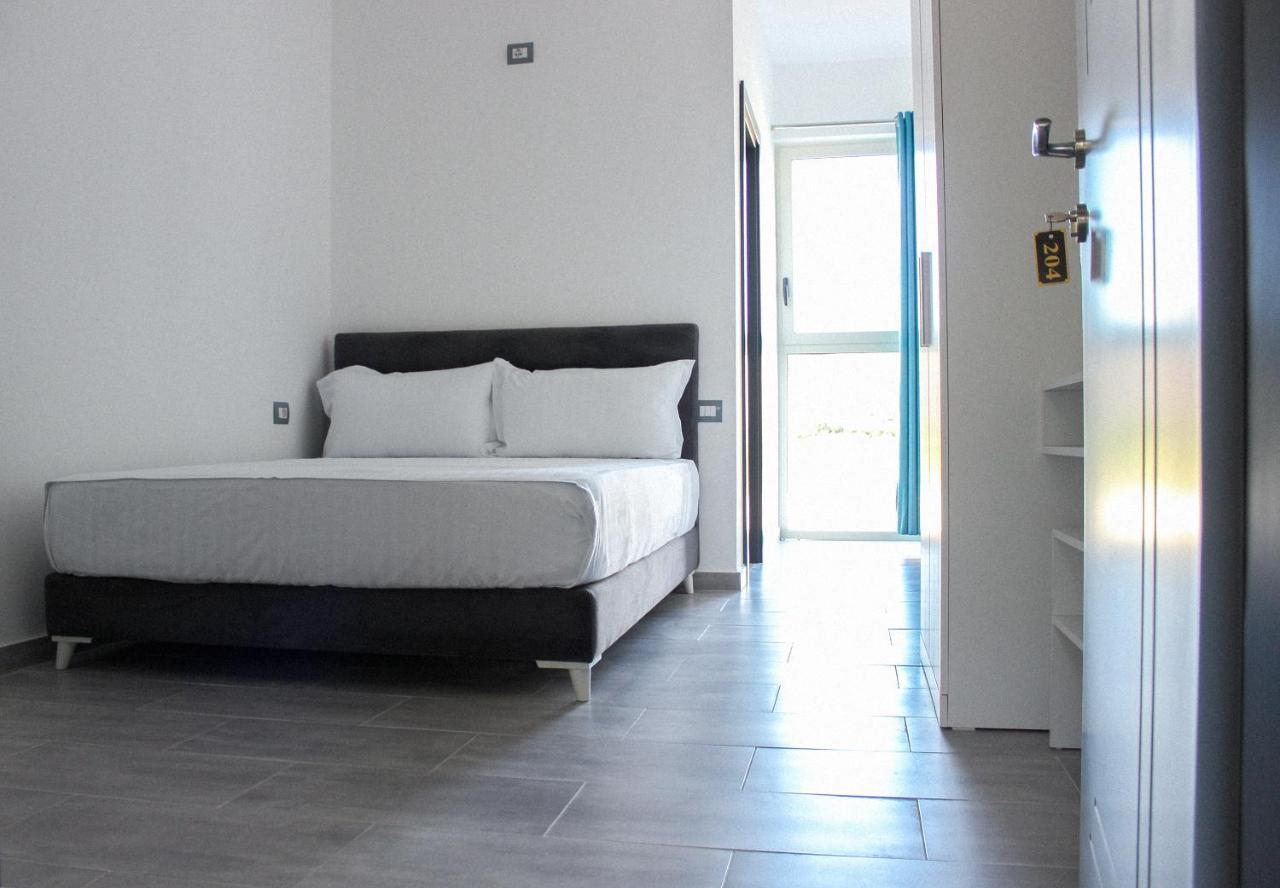 Lumnik - Hotel & Apartments Lezhë Стая снимка