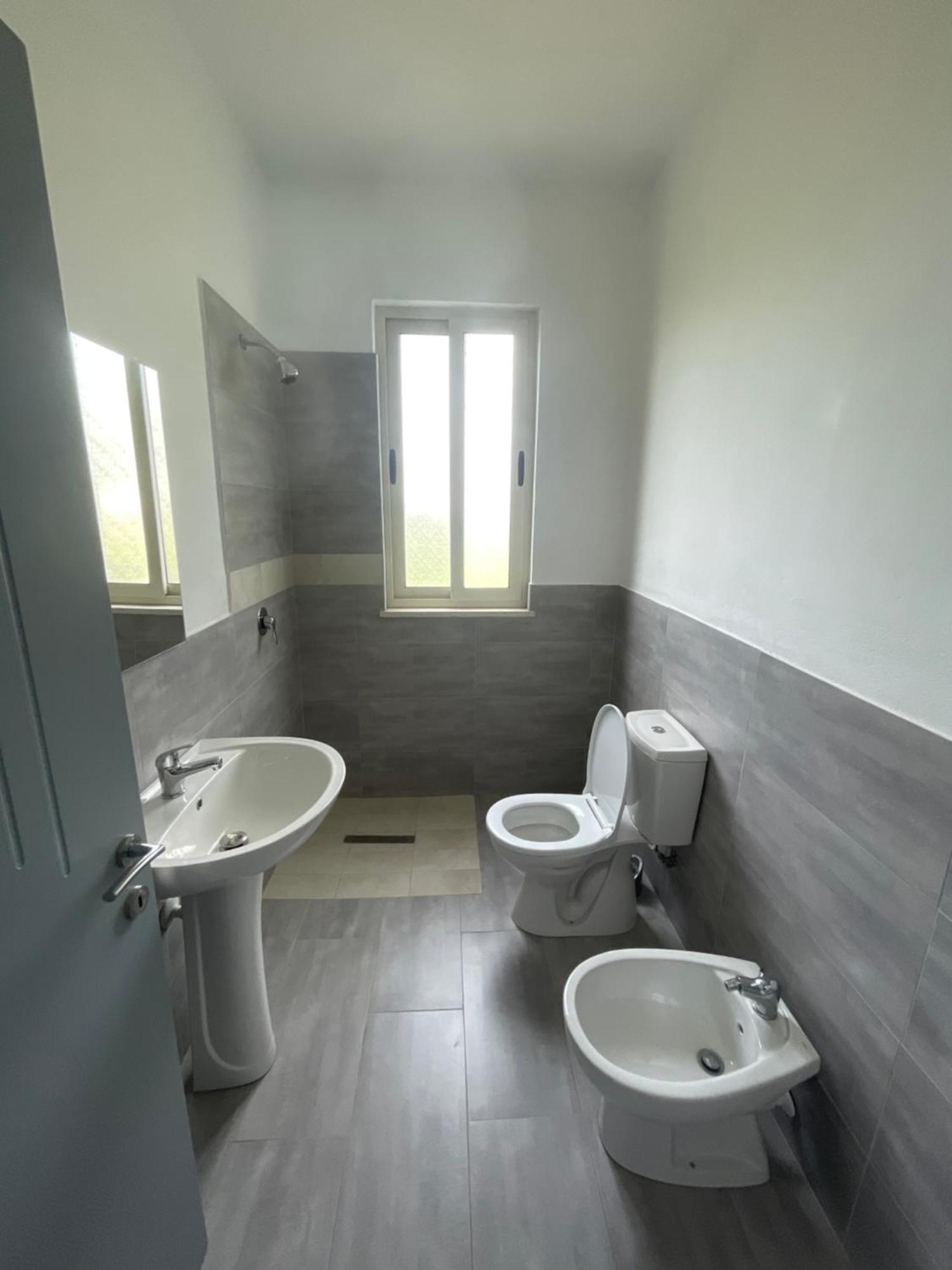 Lumnik - Hotel & Apartments Lezhë Екстериор снимка