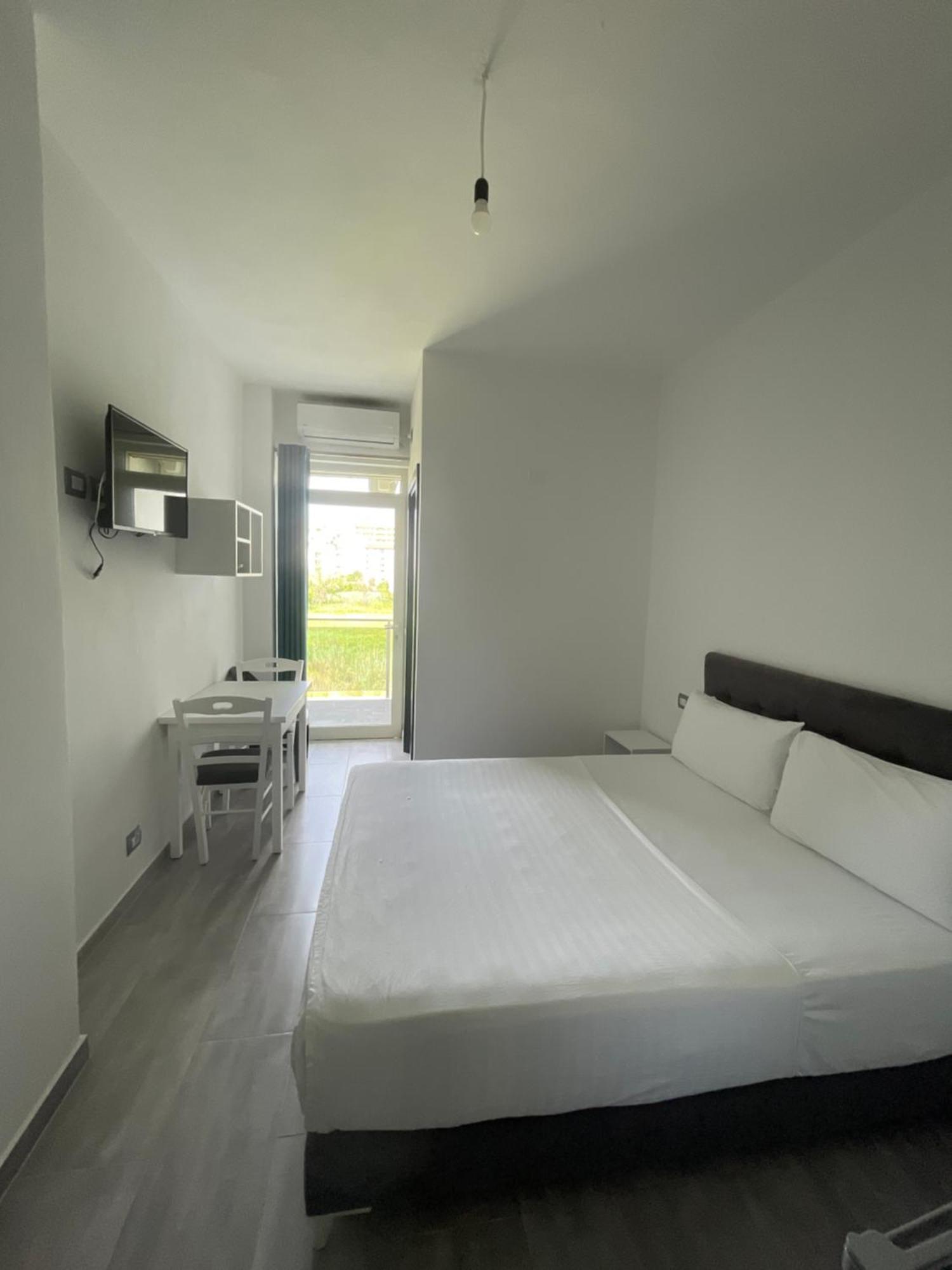 Lumnik - Hotel & Apartments Lezhë Екстериор снимка